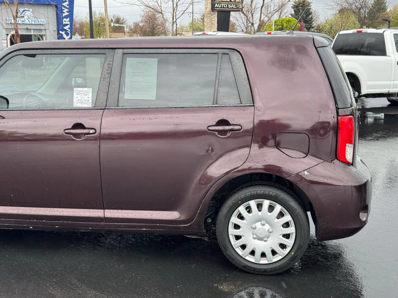 Used 2012 Scion xB FWD image 9