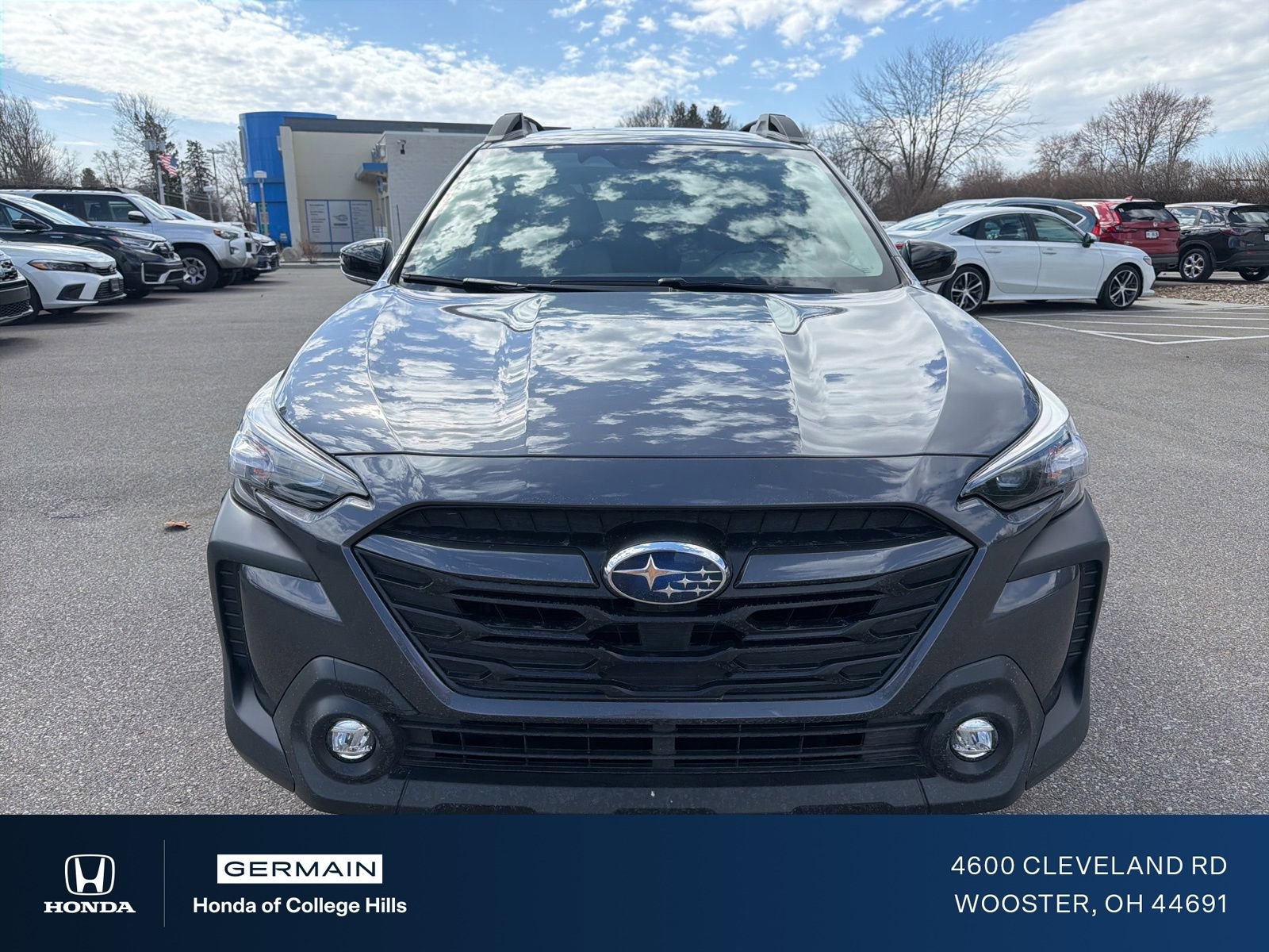 Used 2025 Subaru Outback Premium w/ Popular Package #1A image 2