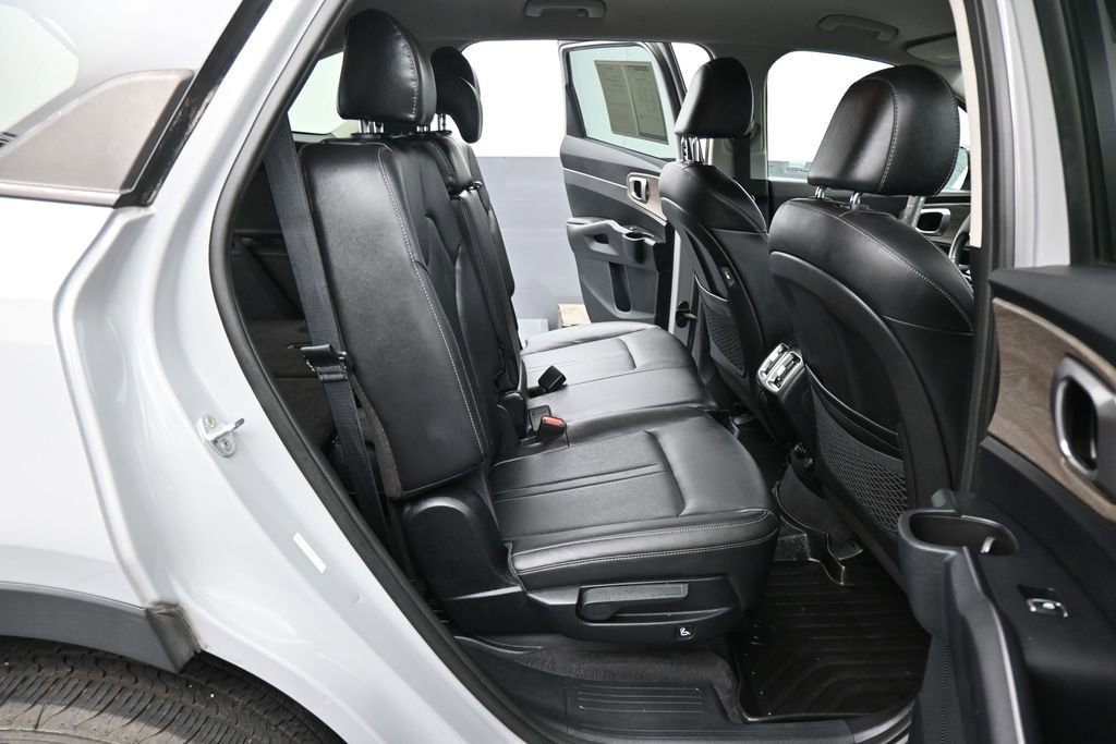 Used 2022 Kia Sorento S AWD/4WD image 3