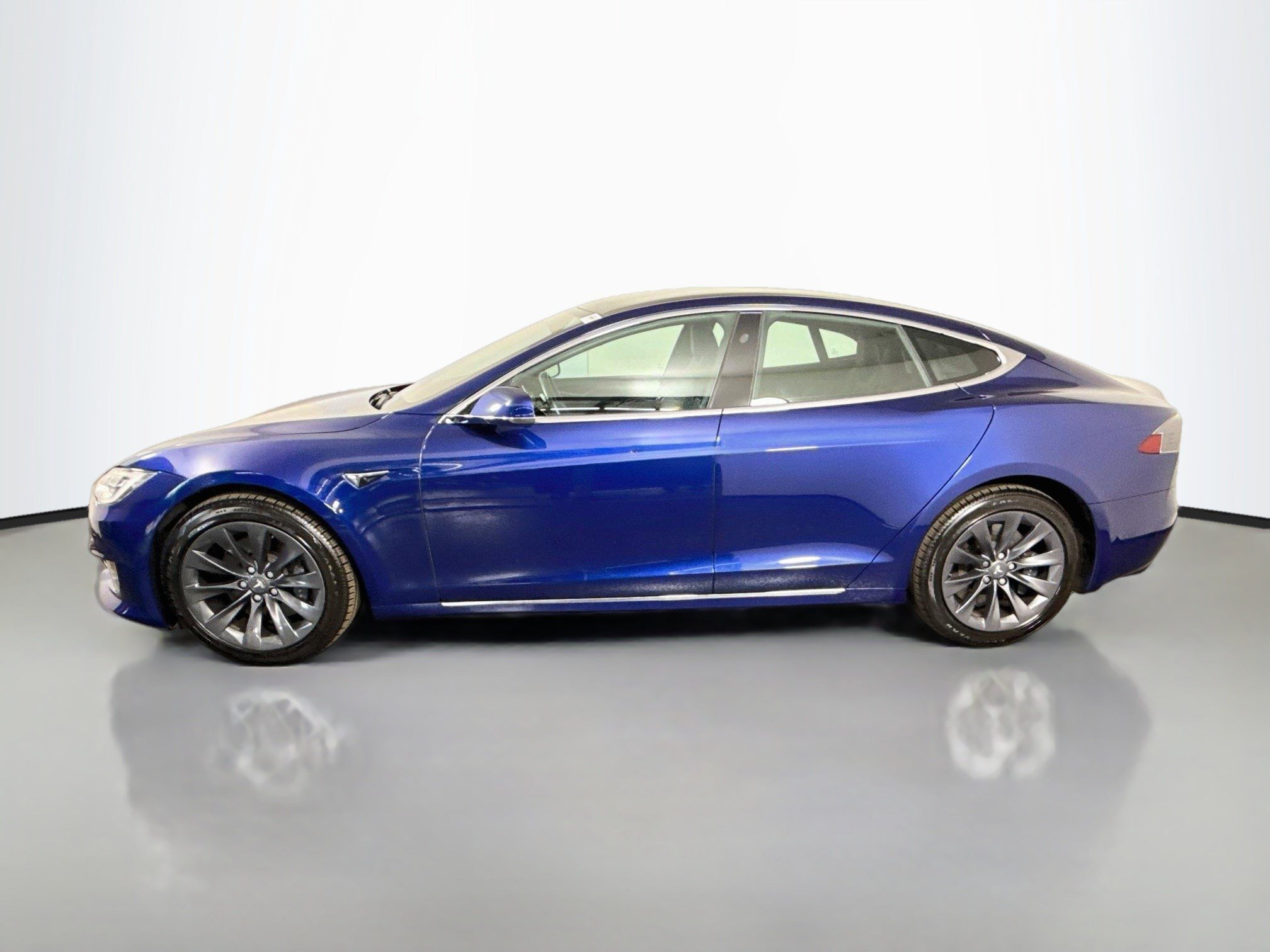 Used 2020 Tesla Model S Long Range AWD/4WD image 6