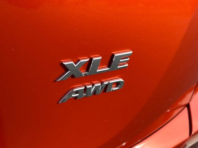 Used 2016 Toyota RAV4 XLE image 17