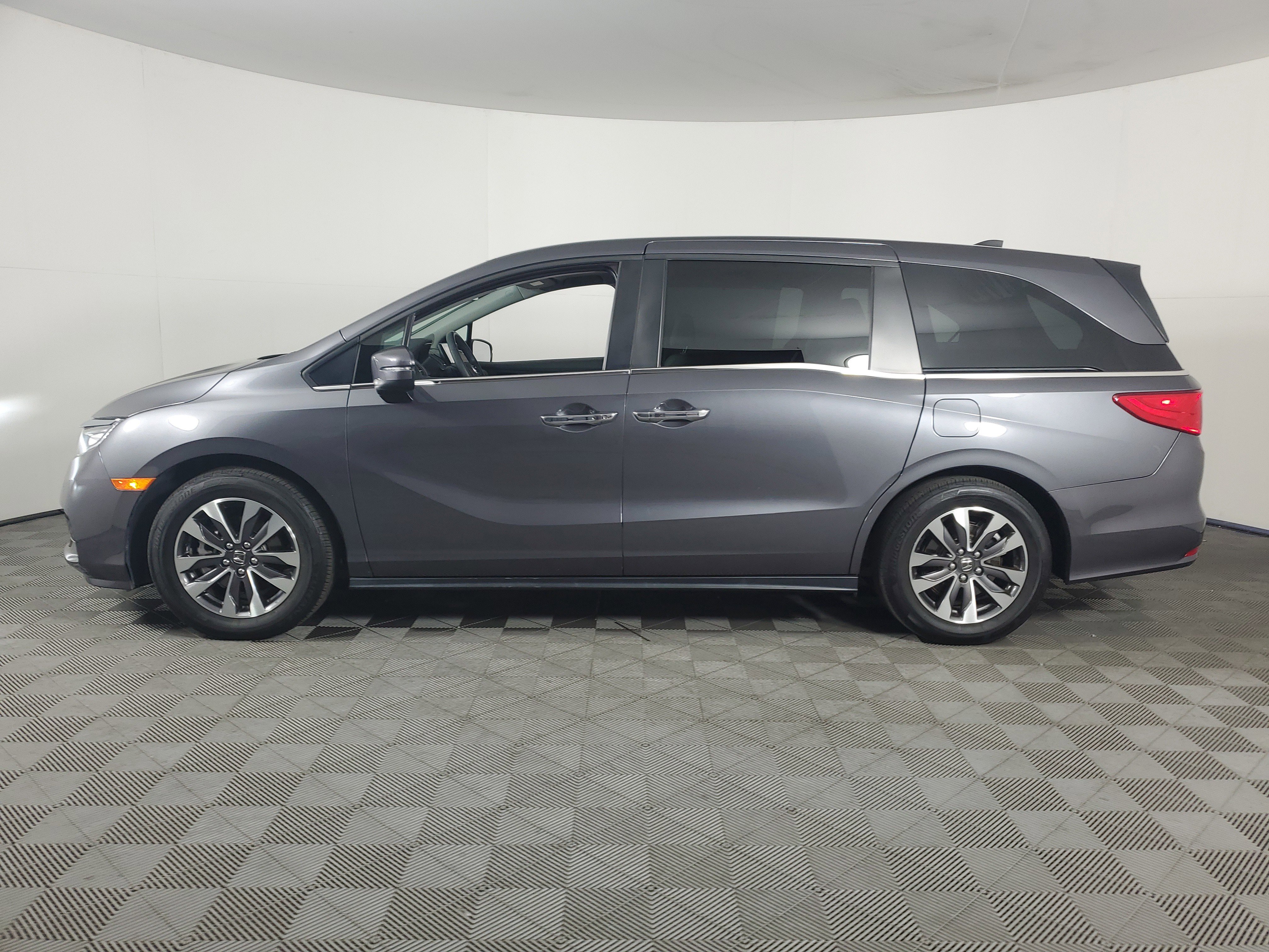 Certified 2023 Honda Odyssey EX-L image 7