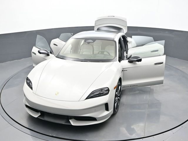 New 2026 Porsche Taycan 4S AWD/4WD image 28