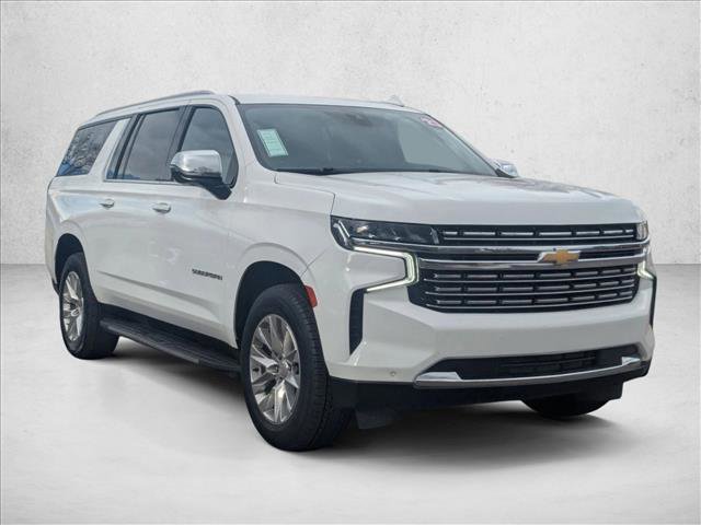 Used 2023 Chevrolet Suburban Premier image 3