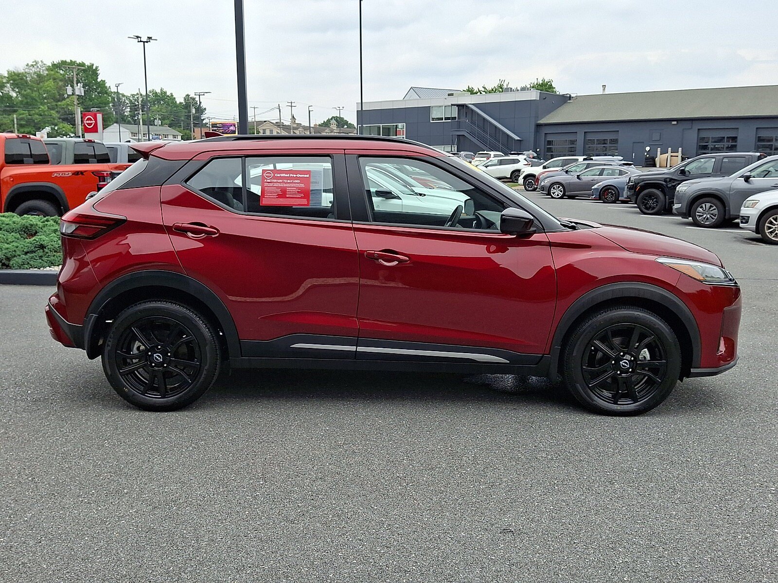 Certified 2024 Nissan Kicks SR w/ SR Premium Package FWD image 8