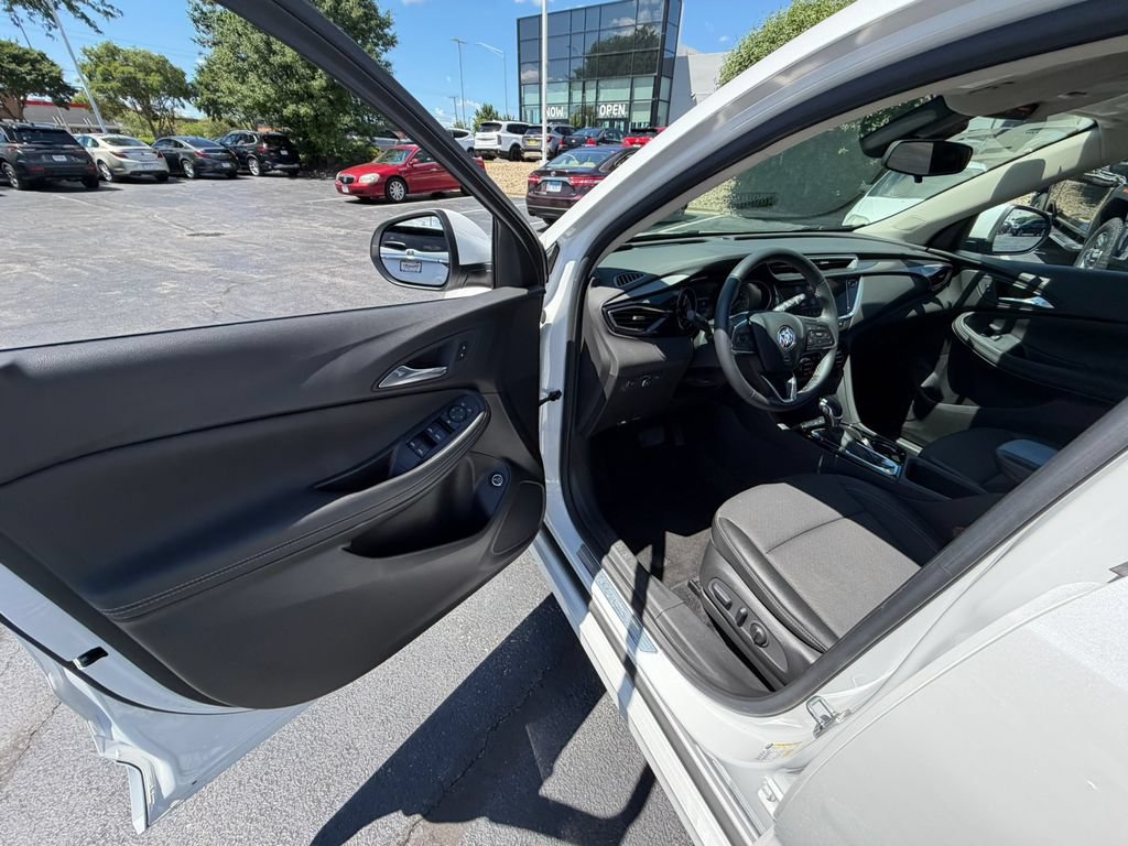Certified 2023 Buick Encore GX Select w/ Sport Touring Package FWD image 21