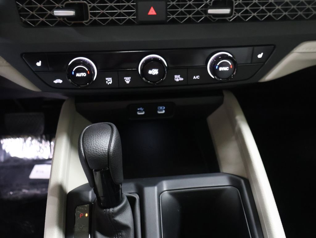 New 2025 Honda Accord SE image 24