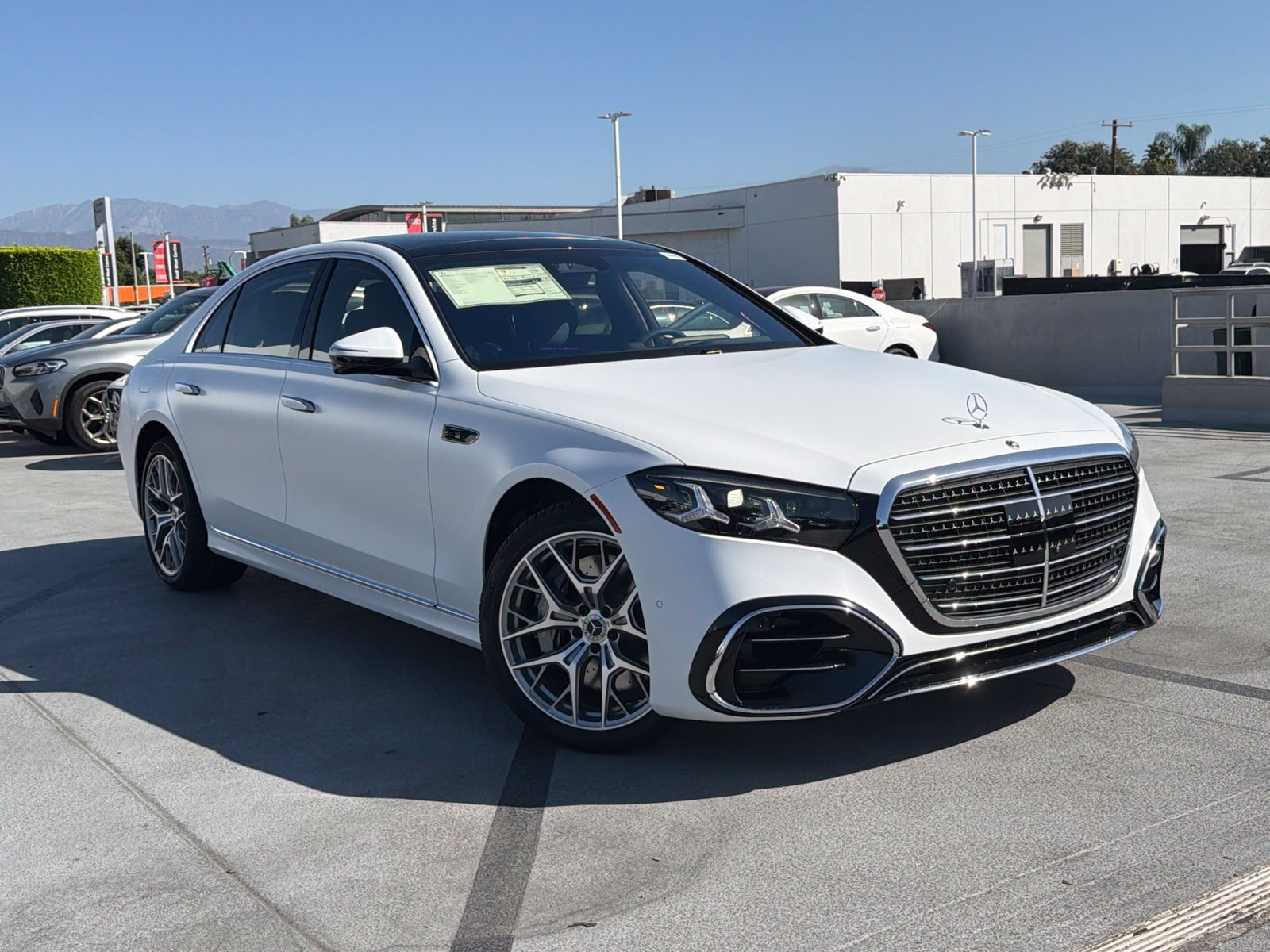 New 2027 Mercedes-Benz S 580 4MATIC Sedan image 2