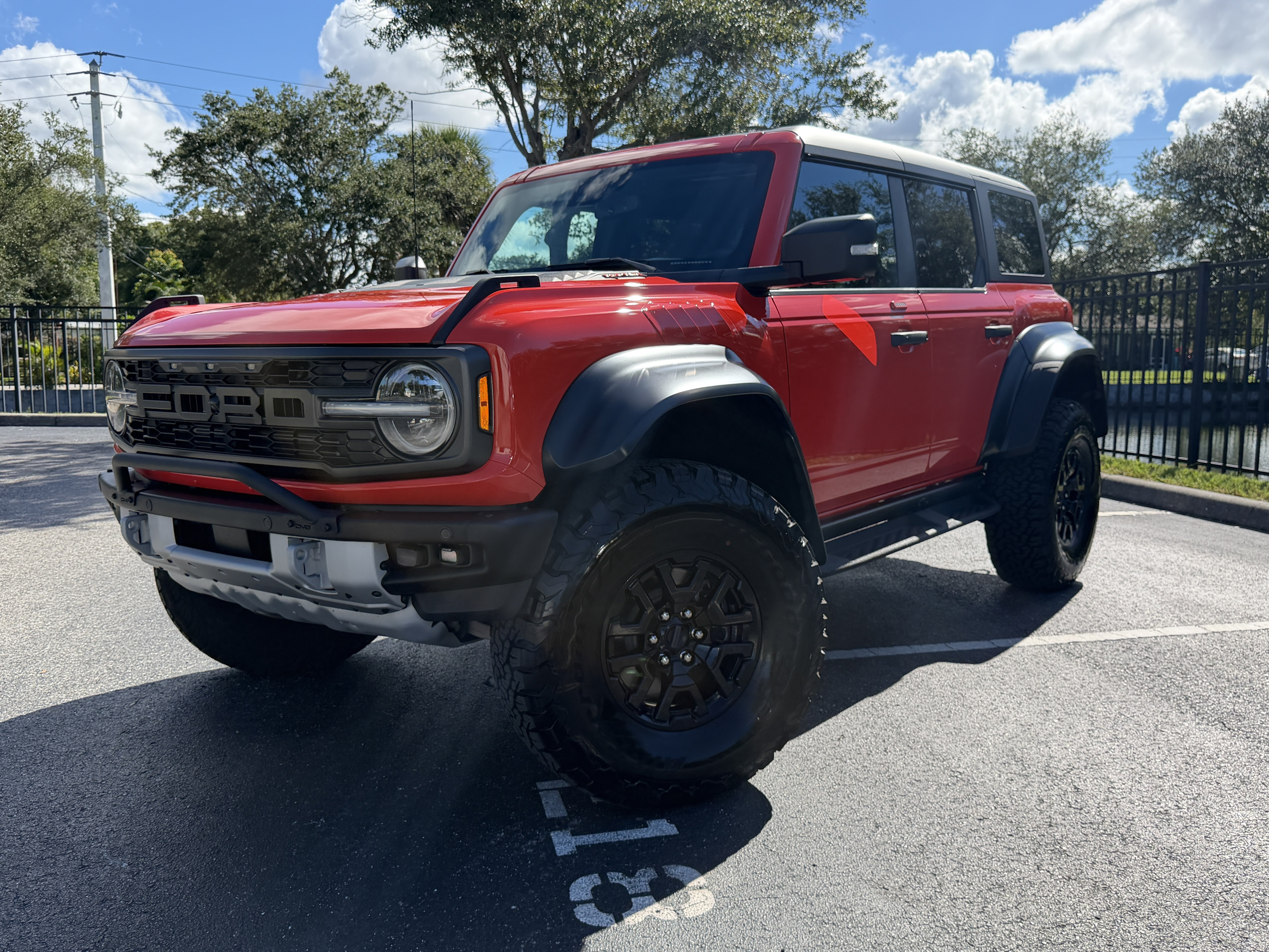 Used 2023 Ford Bronco Raptor AWD/4WD image 1