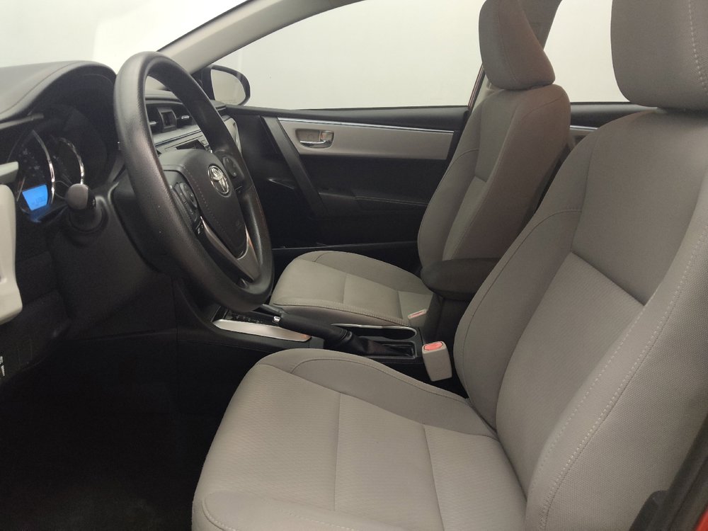 Used 2015 Toyota Corolla LE FWD image 17