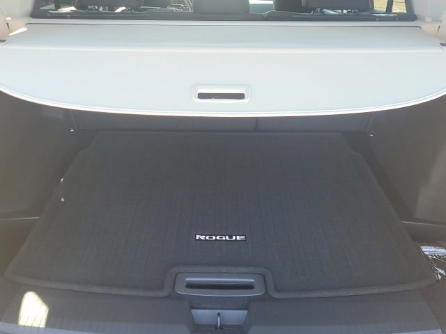 New 2026 Nissan Rogue SV FWD image 22