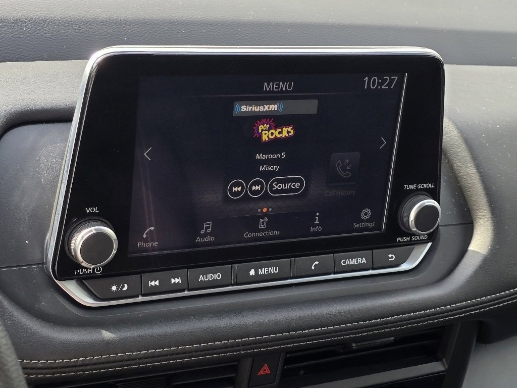 Used 2024 Nissan Rogue S image 21