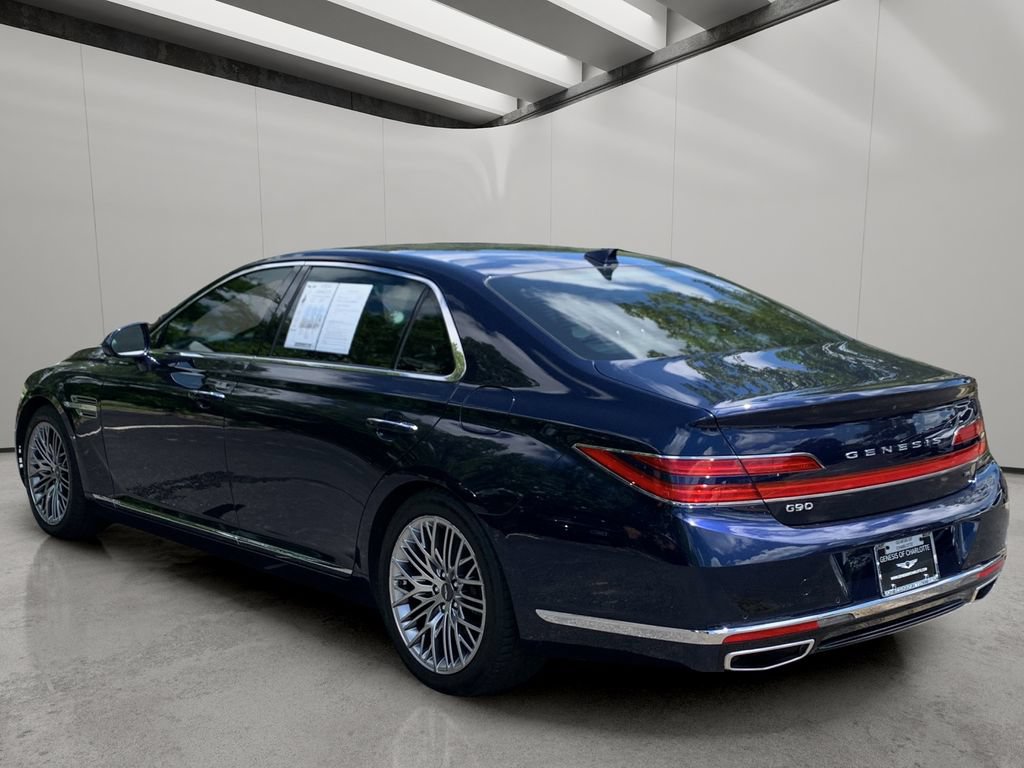 Used 2022 Genesis G90 5.0 Ultimate RWD image 3