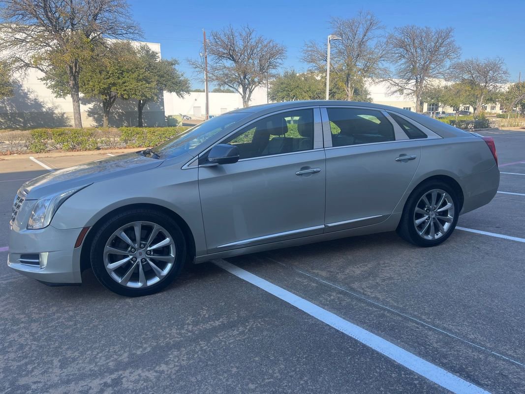 Used 2013 Cadillac XTS Luxury image 5