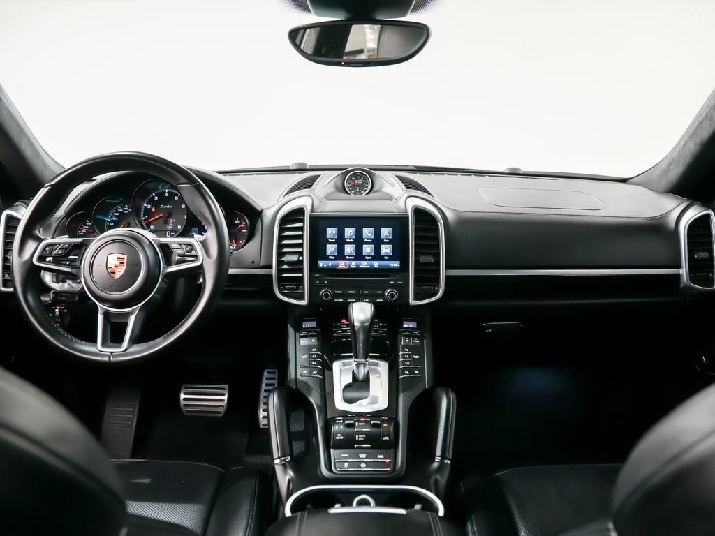 Certified 2017 Porsche Cayenne Turbo AWD/4WD image 21