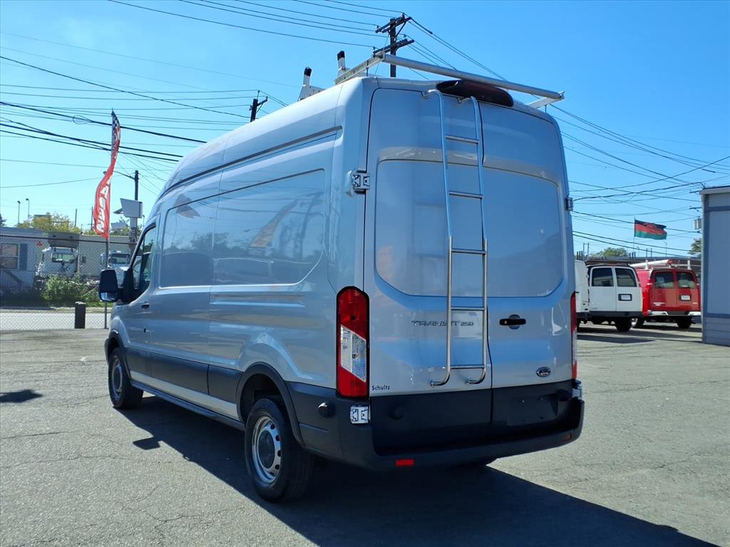 Used 2018 Ford Transit 250 148 High Roof image 5