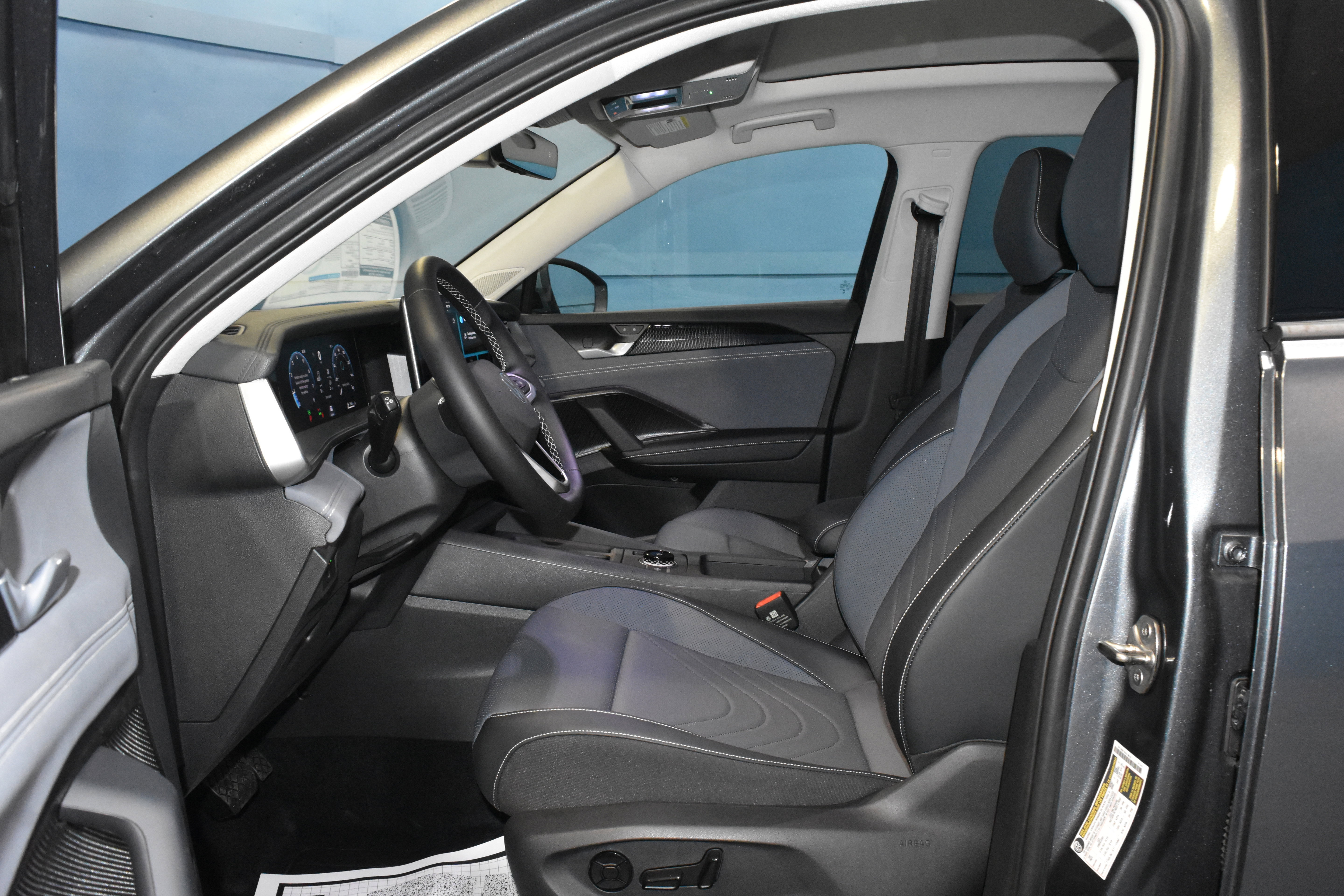 New 2026 Volkswagen Tiguan SE AWD/4WD image 6