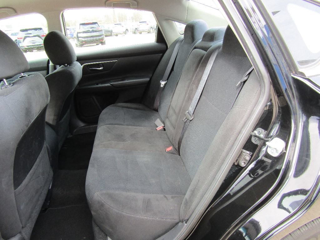 Used 2015 Nissan Altima 2.5 S w/ Special Edition Package FWD image 14