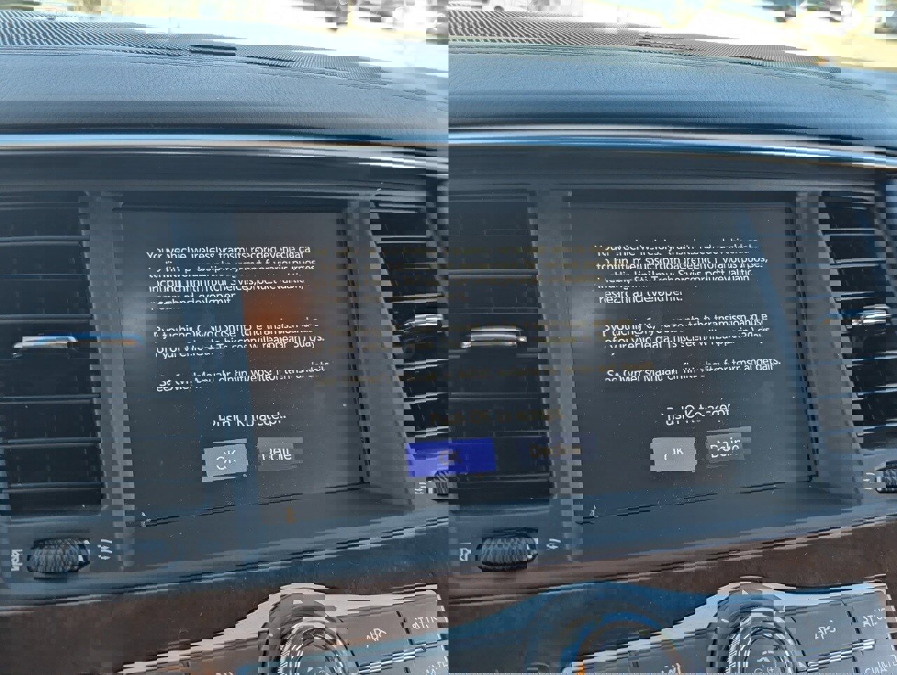 Used 2018 INFINITI QX80 Limited w/ All Season Package image 23