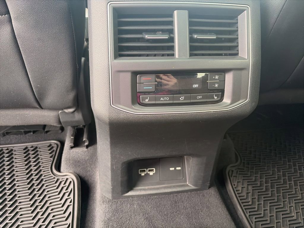 Used 2018 Volkswagen Atlas SEL Premium AWD/4WD image 25