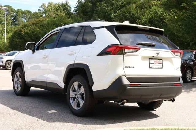 Used 2025 Toyota RAV4 XLE video 3