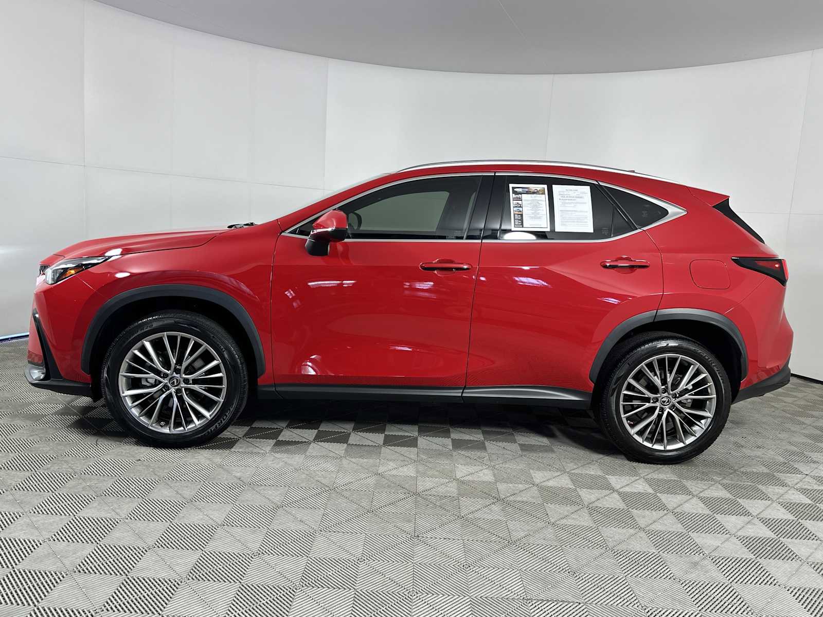 Used 2022 Lexus NX 350 AWD image 5