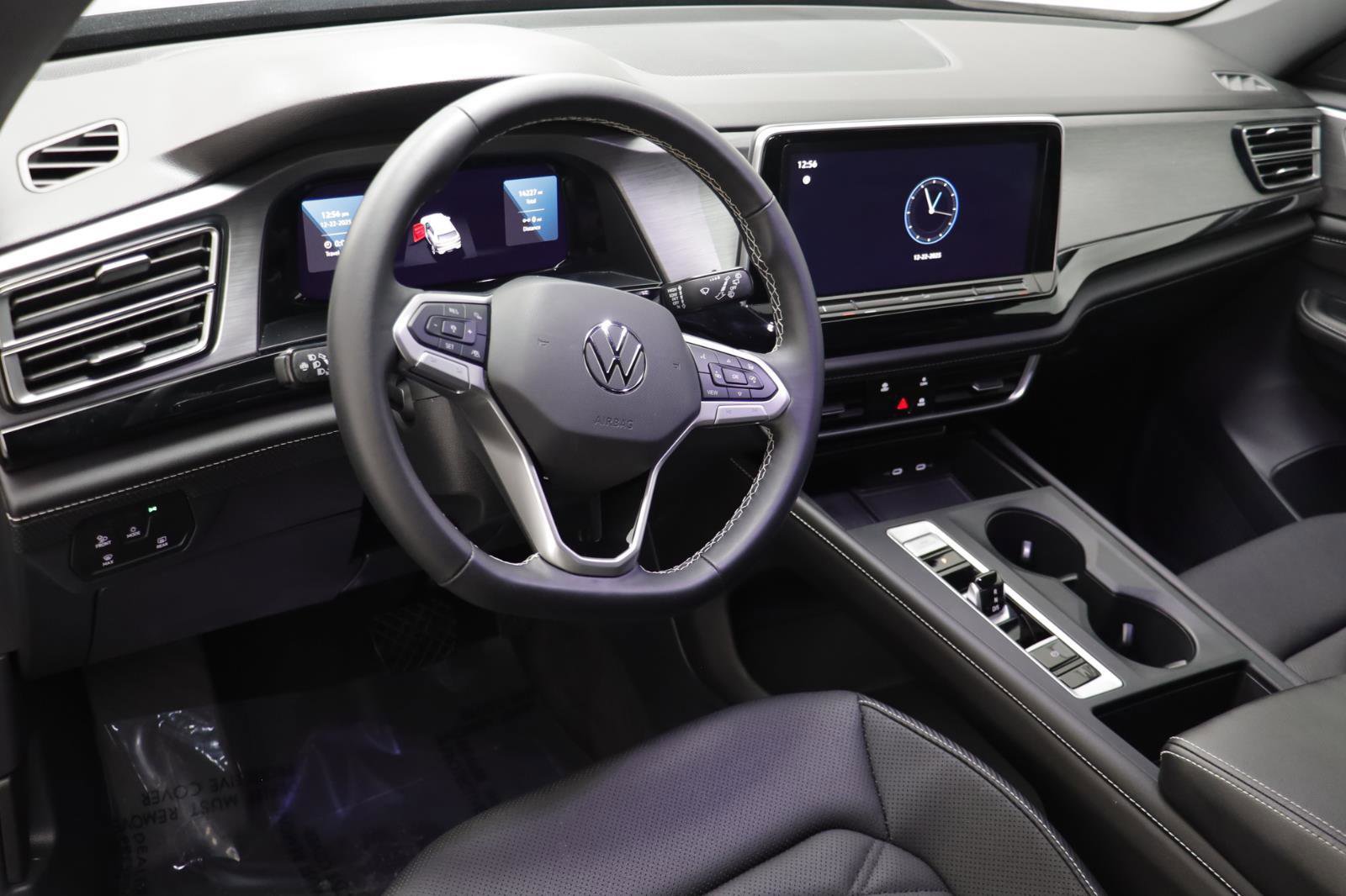 Used 2024 Volkswagen Atlas Cross Sport SE image 6