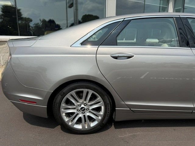 Used 2016 Lincoln MKZ w/ Equipment Group 200A Select FWD image 6