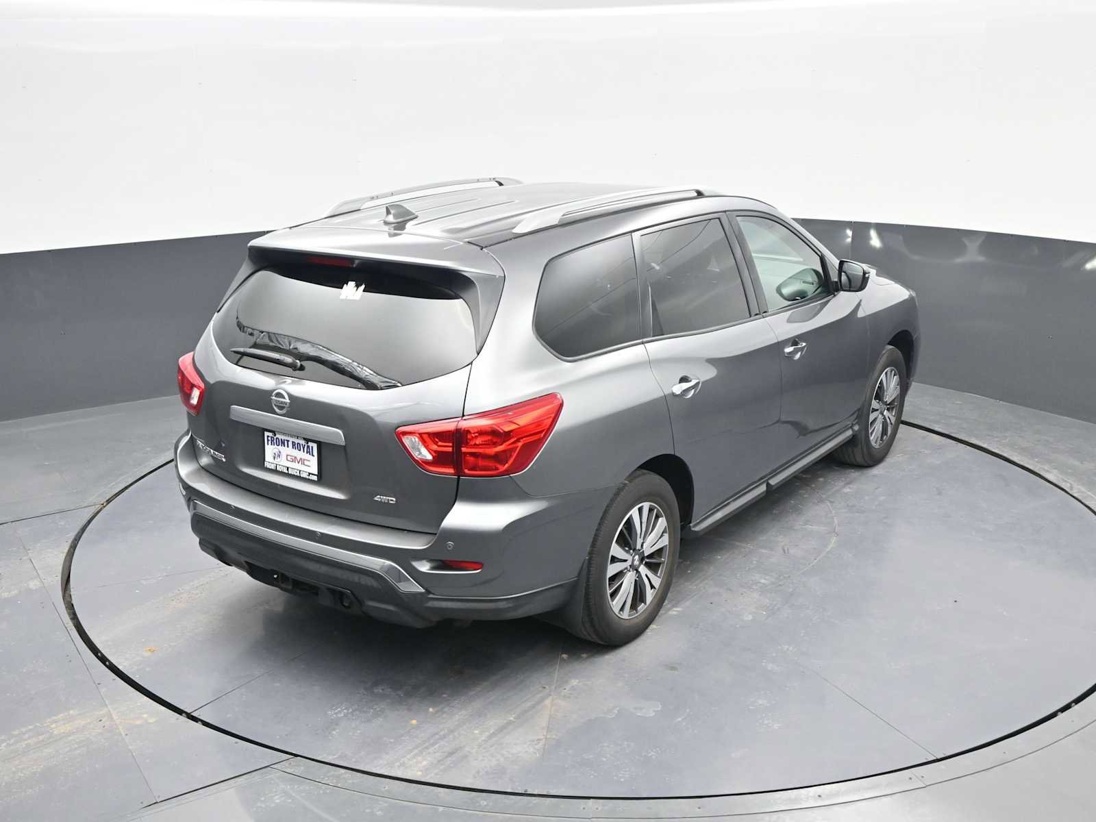 Used 2020 Nissan Pathfinder S image 34