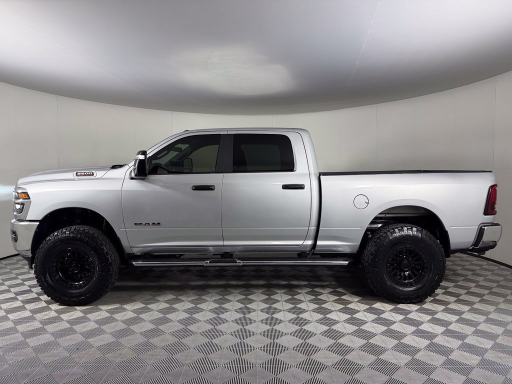 Used 2026 RAM 2500 Big Horn AWD/4WD image 7