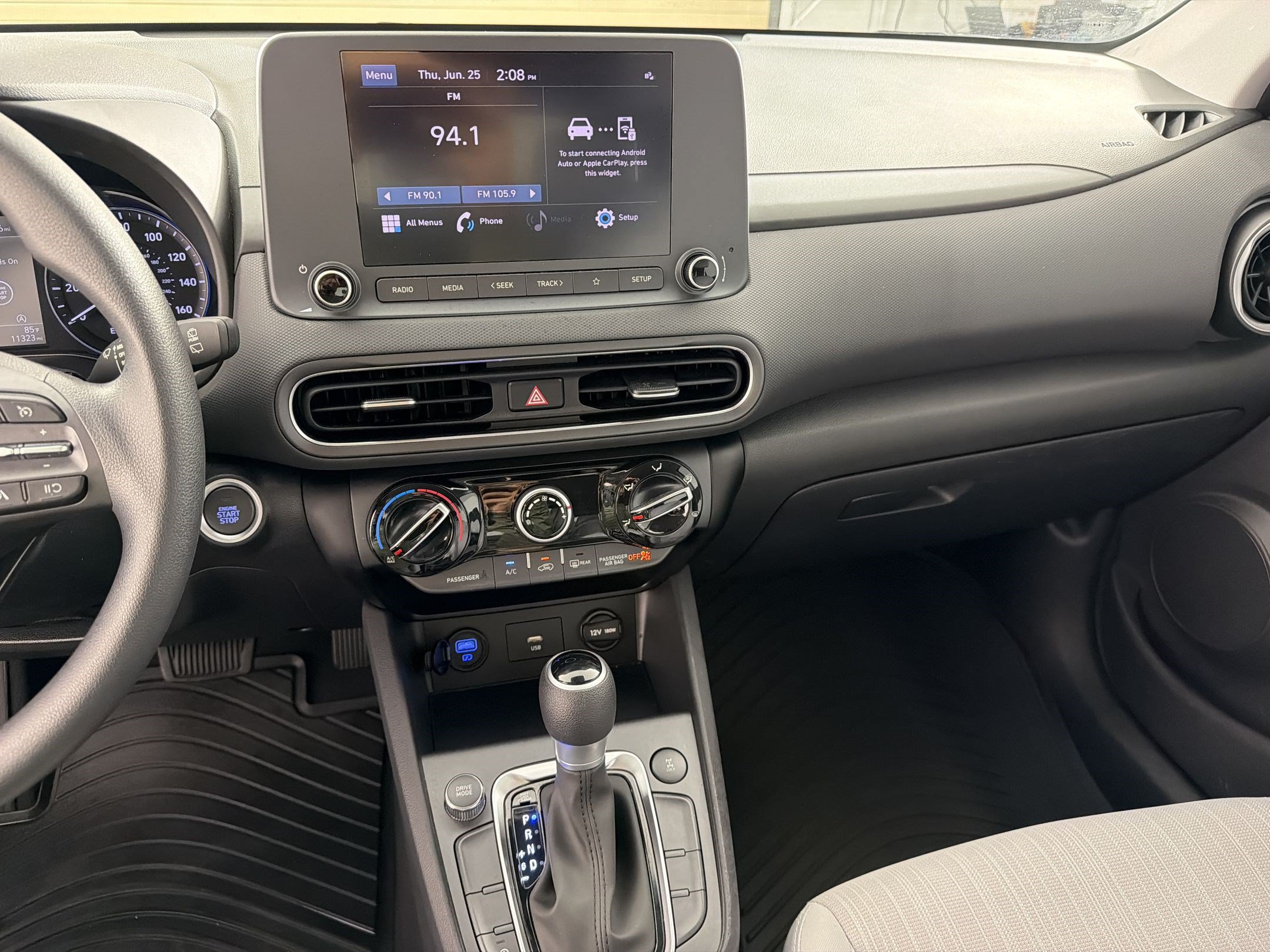 Used 2023 Hyundai Kona SEL w/ Cargo Package AWD/4WD image 18