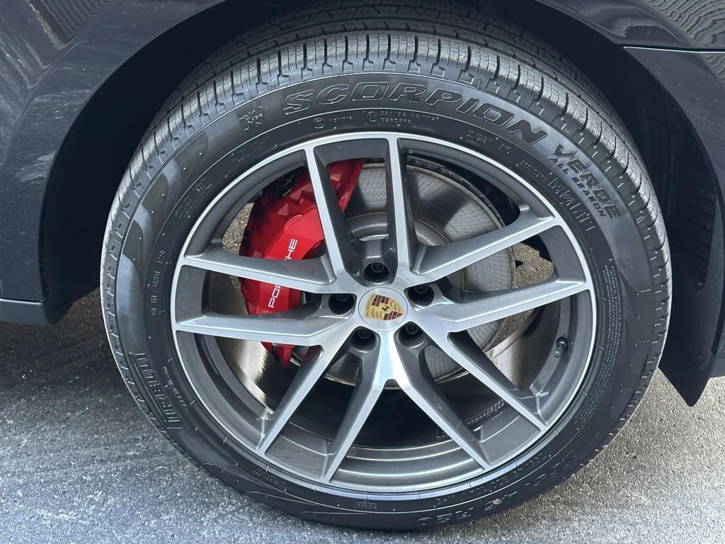 New 2026 Porsche Macan S image 10