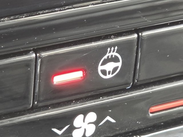 Used 2021 Jeep Grand Cherokee L Limited image 16