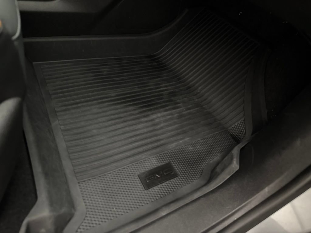 Used 2025 GMC Acadia AT4 w/ LPO, Floor Liner Package AWD/4WD image 65