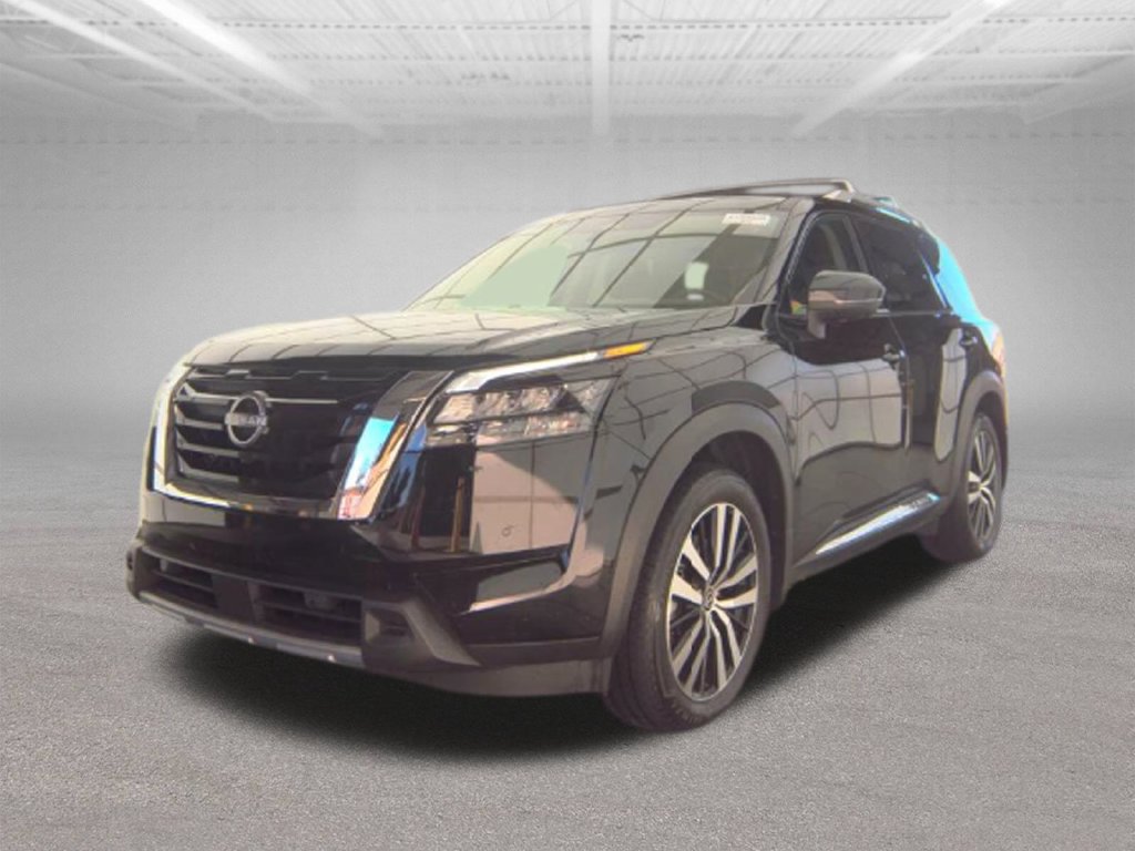 Used 2025 Nissan Pathfinder Platinum w/ Cargo Package AWD/4WD image 2