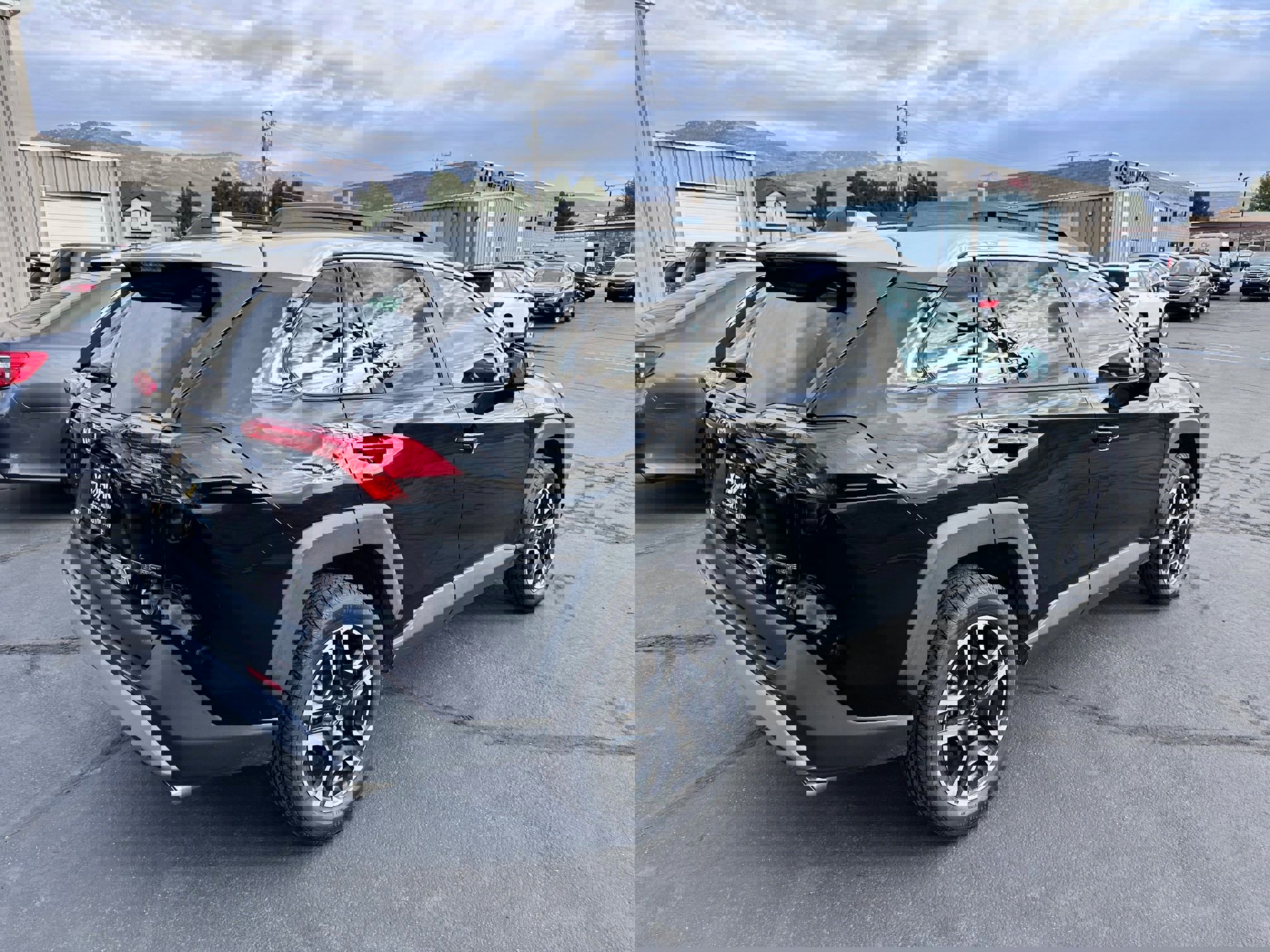 Used 2019 Toyota RAV4 Adventure image 3