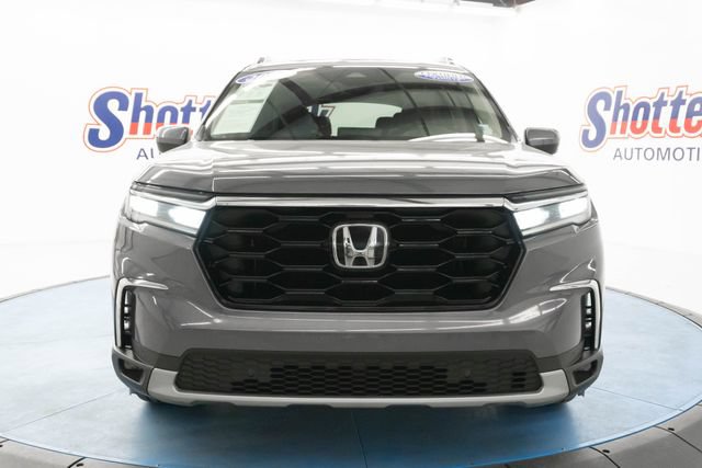 Used 2023 Honda Pilot Touring image 16