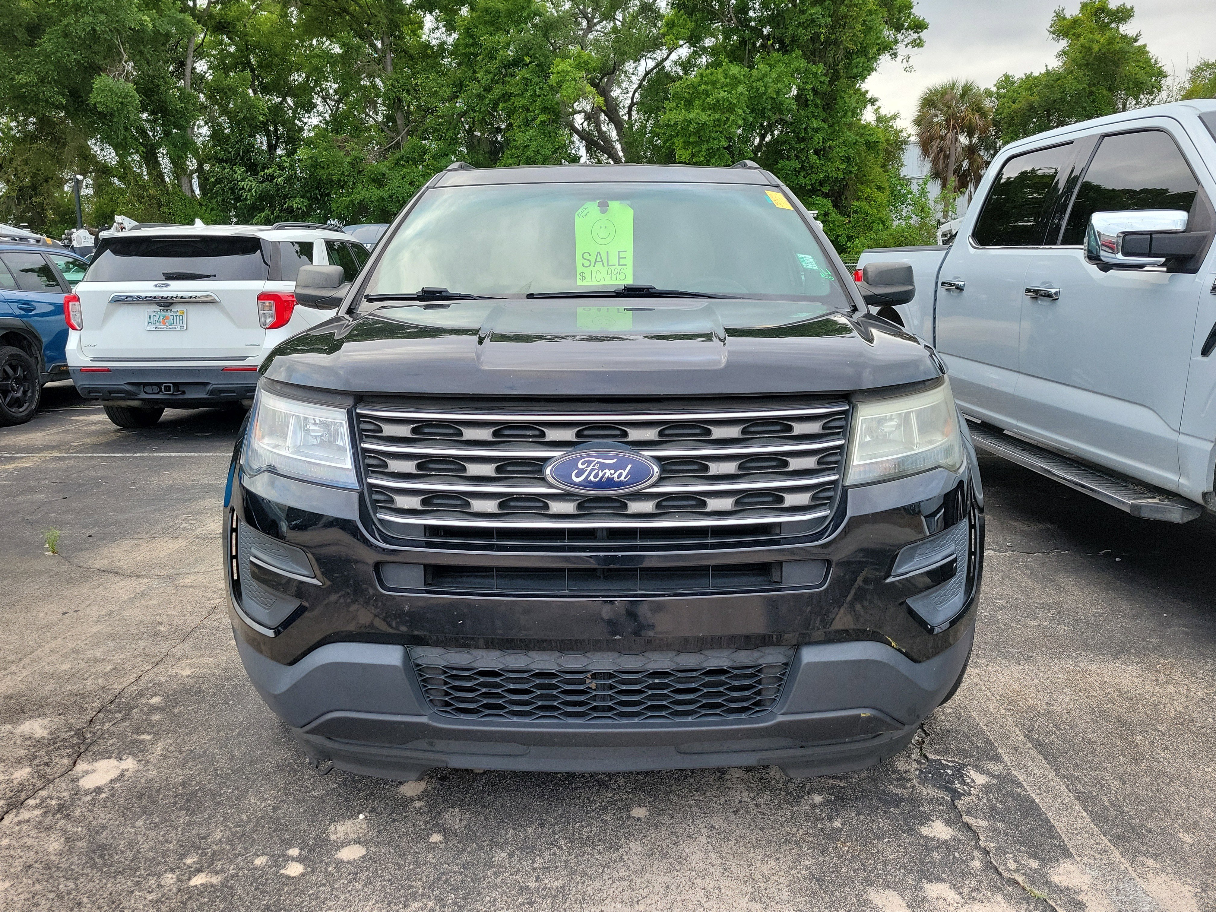 Used 2016 Ford Explorer FWD image 2