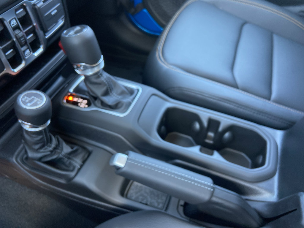 New 2025 Jeep Wrangler Sahara image 24