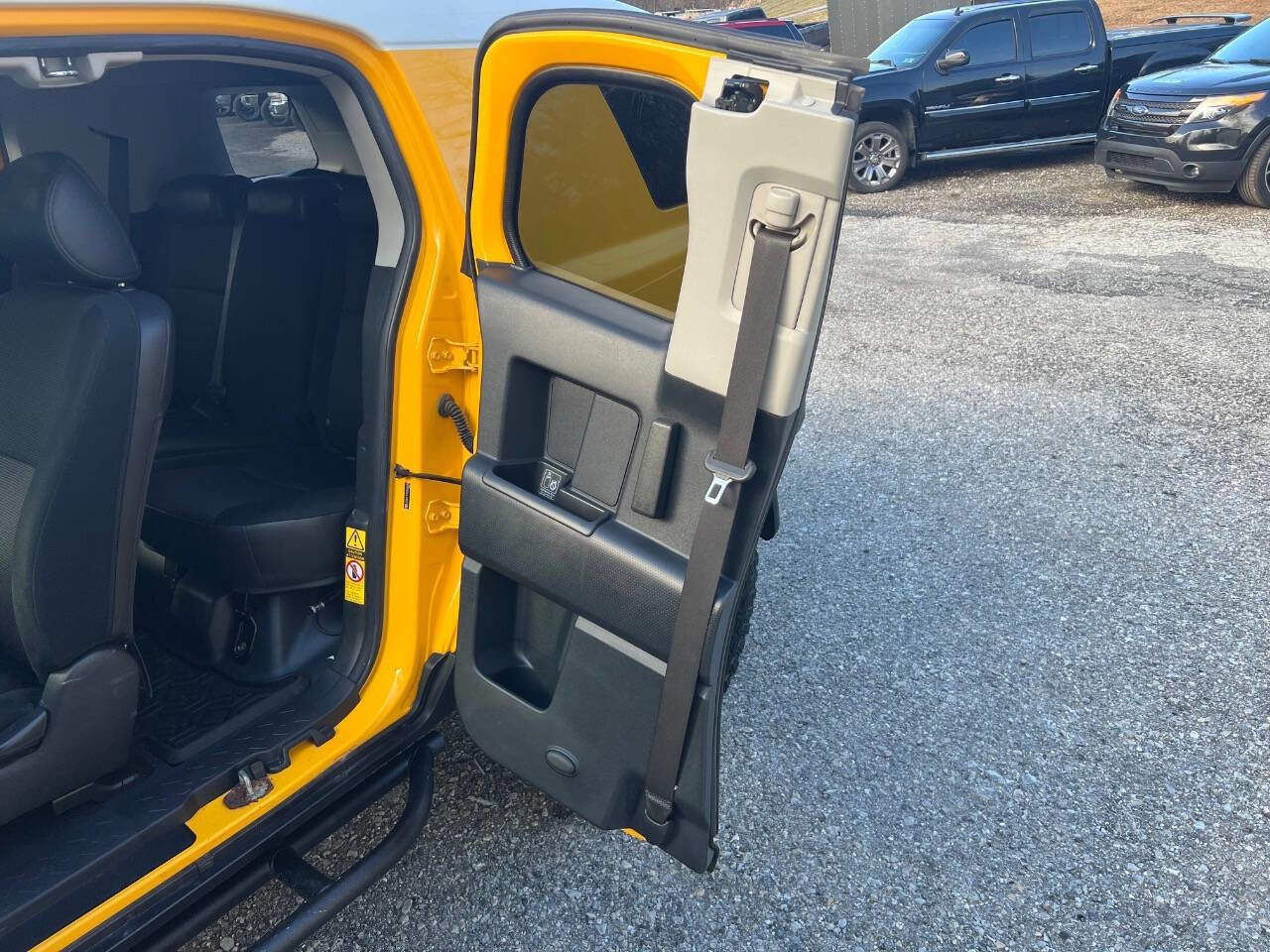 Used 2007 Toyota FJ Cruiser 4WD image 12