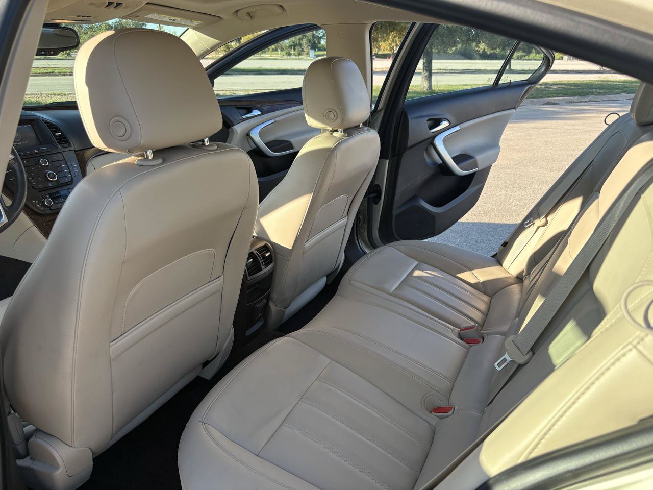 Used 2013 Buick Regal Premium FWD image 28