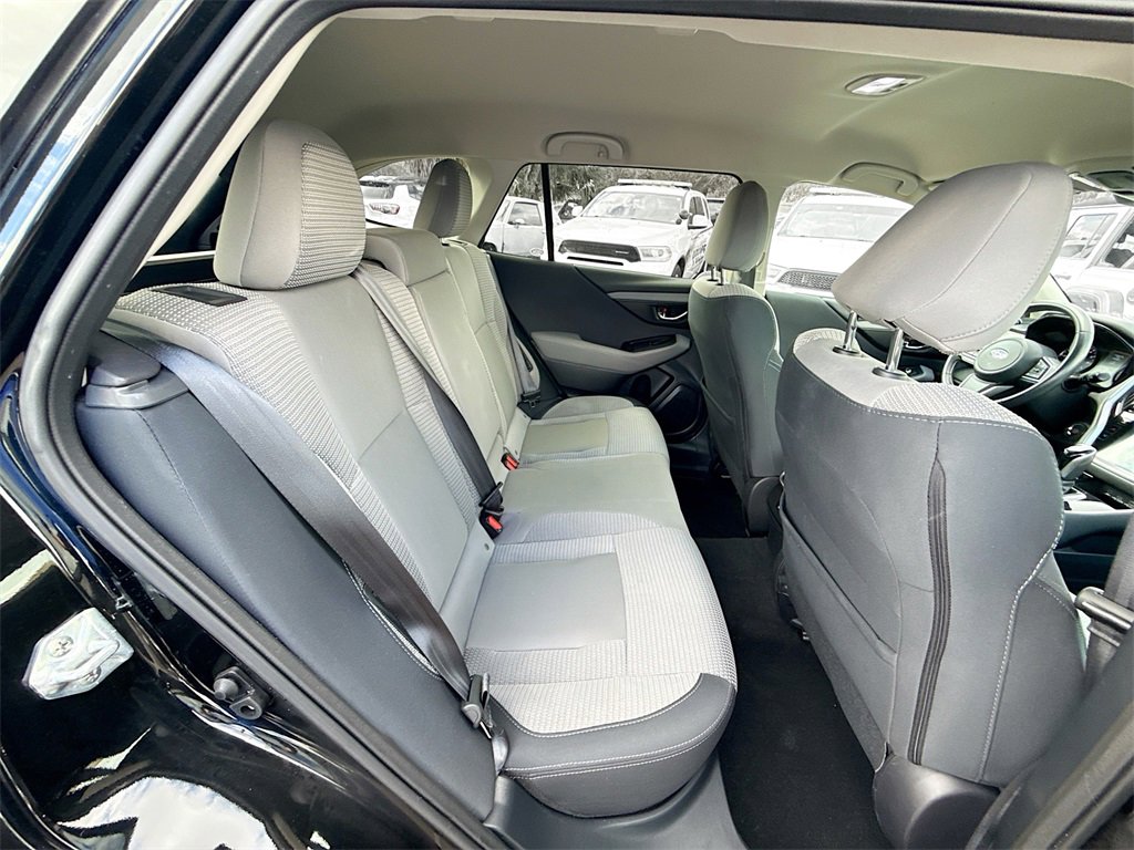 Used 2024 Subaru Outback Premium image 31