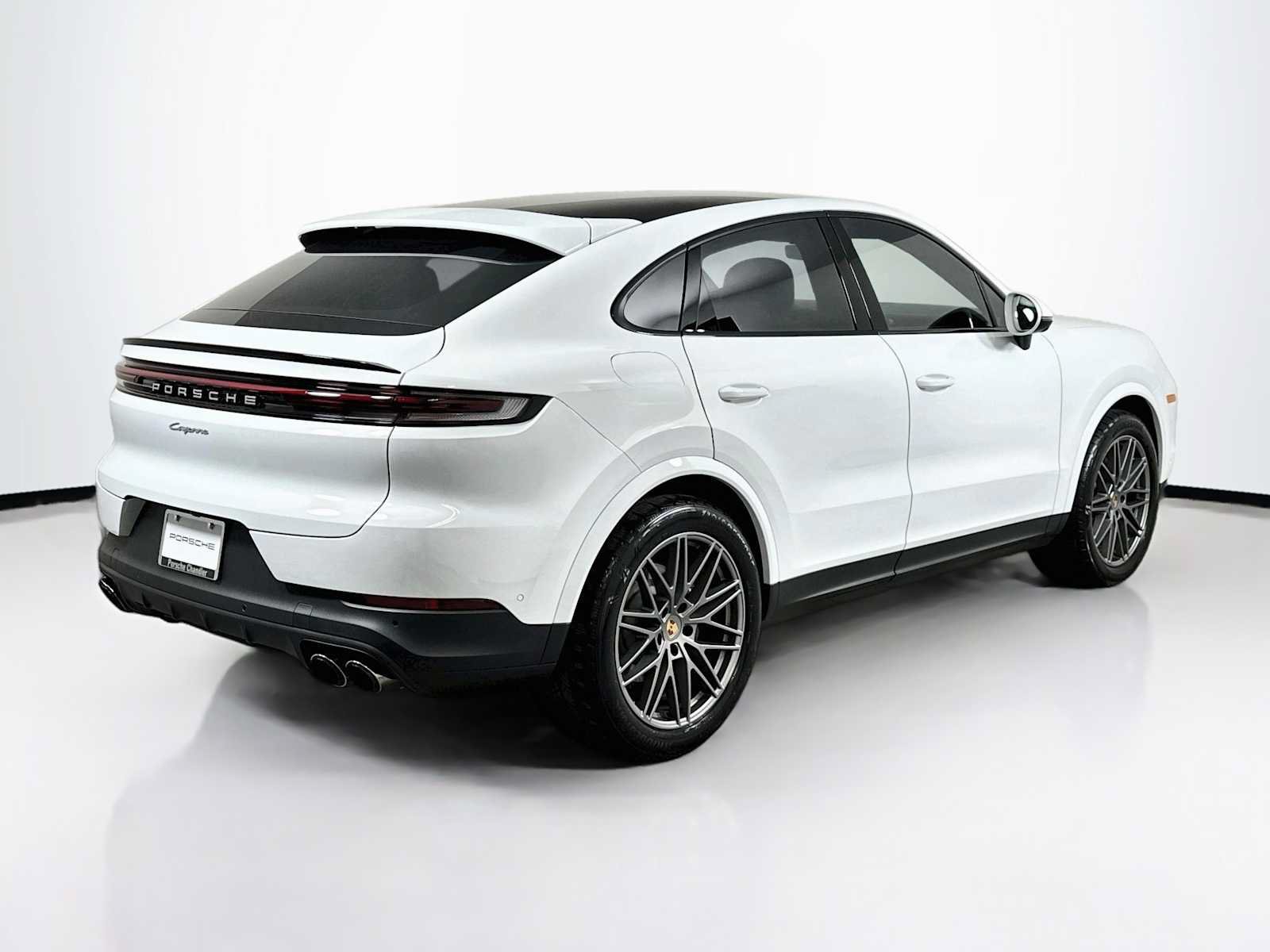 Certified 2026 Porsche Cayenne Coupe AWD/4WD image 9