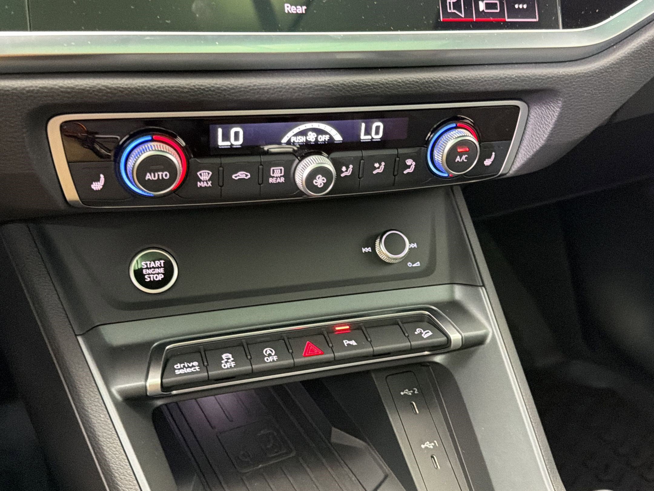 Certified 2025 Audi Q3 2.0T Premium w/ Convenience Package AWD/4WD image 21