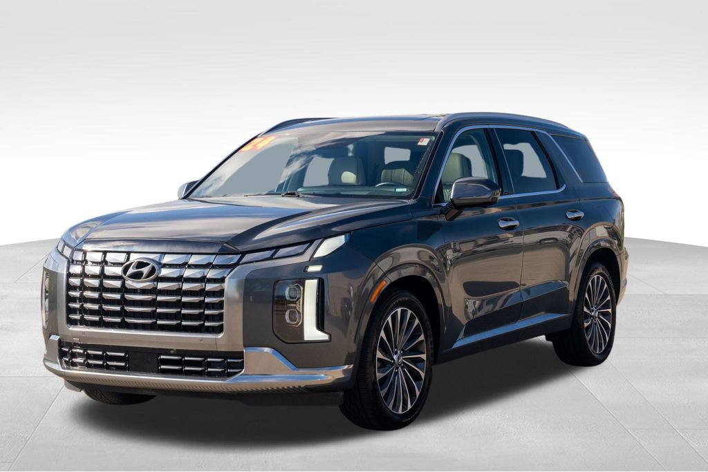 Used 2024 Hyundai Palisade Calligraphy image 3