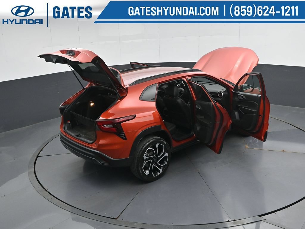 Used 2024 Chevrolet Trax RS w/ Driver Confidence Package FWD image 49