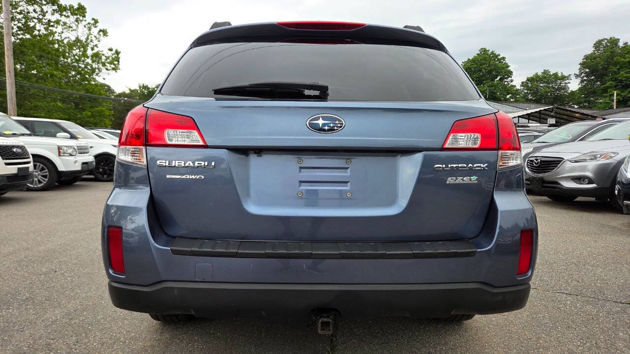 Used 2013 Subaru Outback 2.5i Limited w/ Moonroof Pkg AWD/4WD image 13