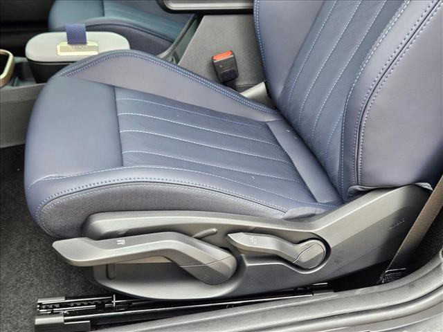 Used 2026 MINI Cooper 2-Door Hardtop image 4