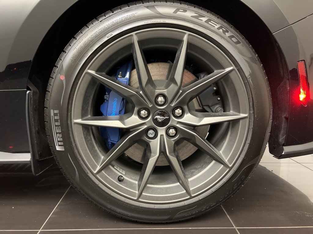 New 2025 Ford Mustang Dark Horse image 7