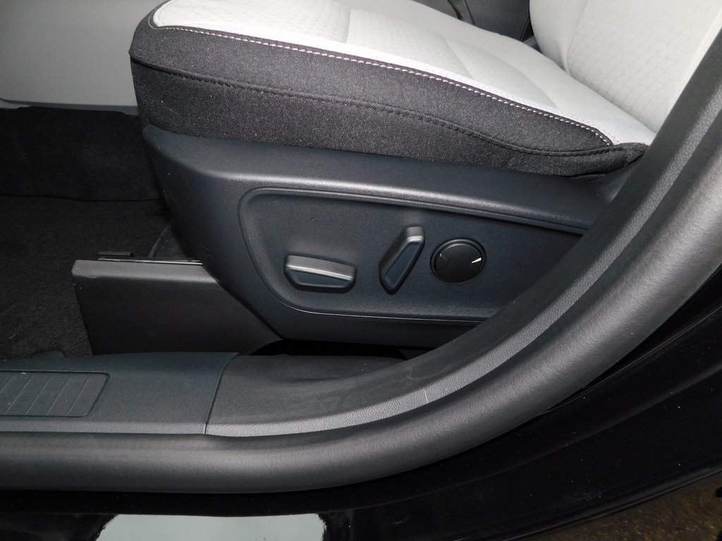 New 2026 Ford Escape Active w/ Active Premium Tech Pack AWD/4WD image 13